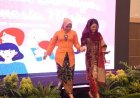 Memperingati Hari Ibu di Kalimantan Tengah dimeriahkan dengan Fashion Show